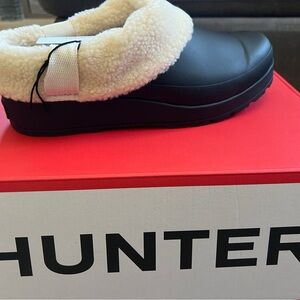 Hunter Cozy Black and Cream Slip-Ons